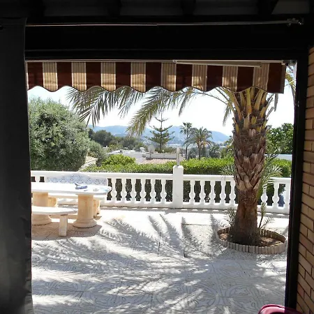 Calle Benicarlo Nº 90 * Теулада